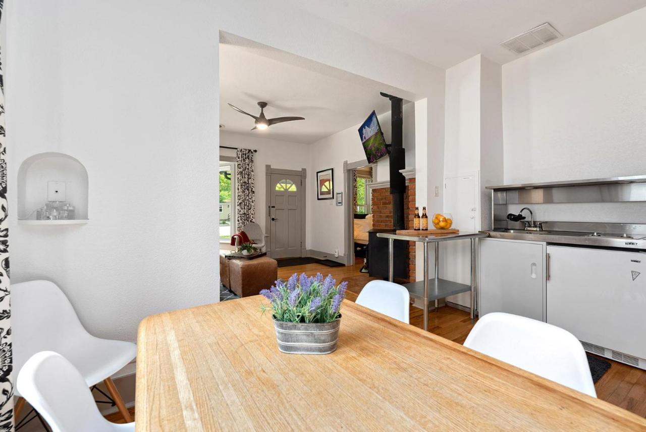 Lola House! Cozy Comfort, Prime Old Town Location ฟอร์ตคอลลินส์ ภายนอก รูปภาพ